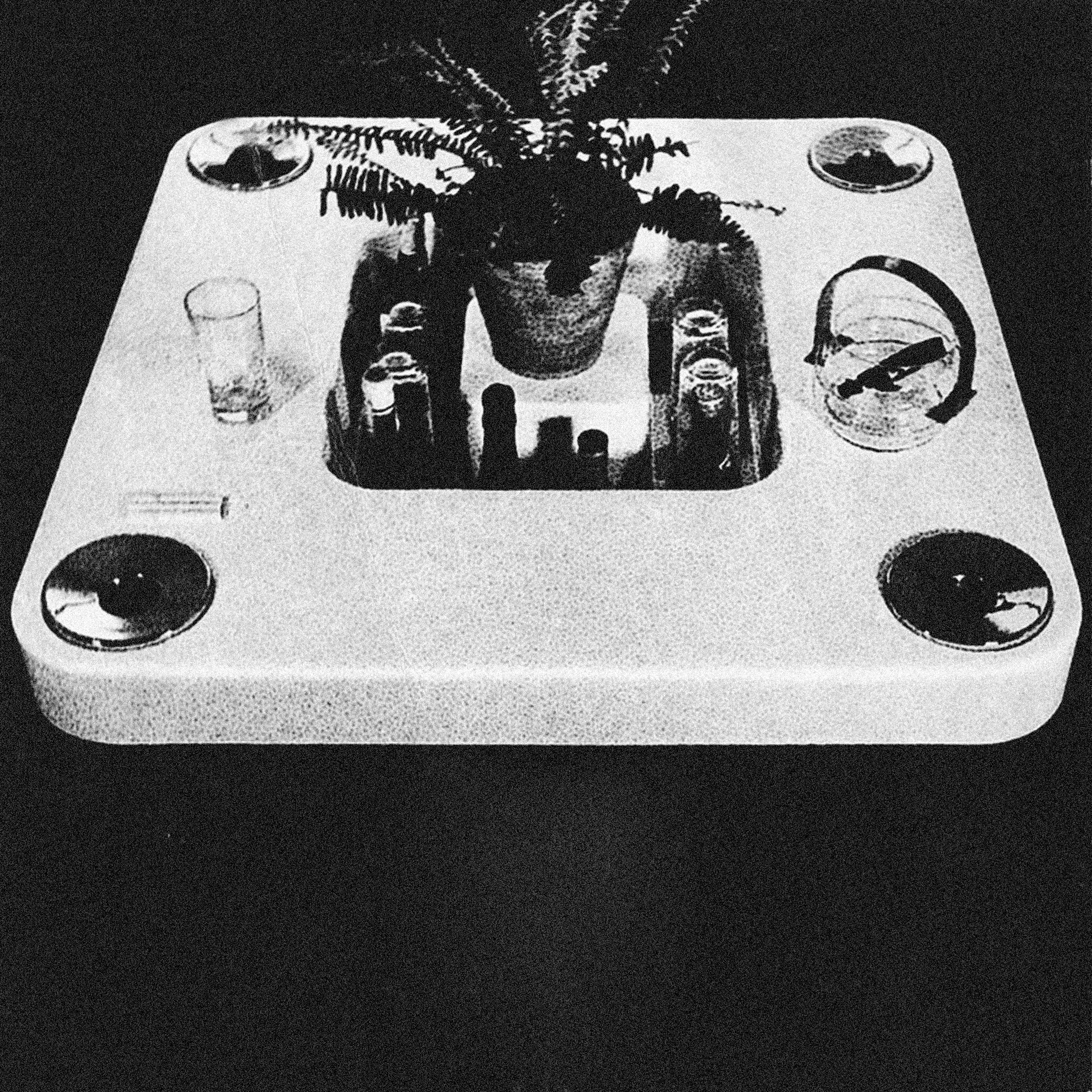 BAR TABLE