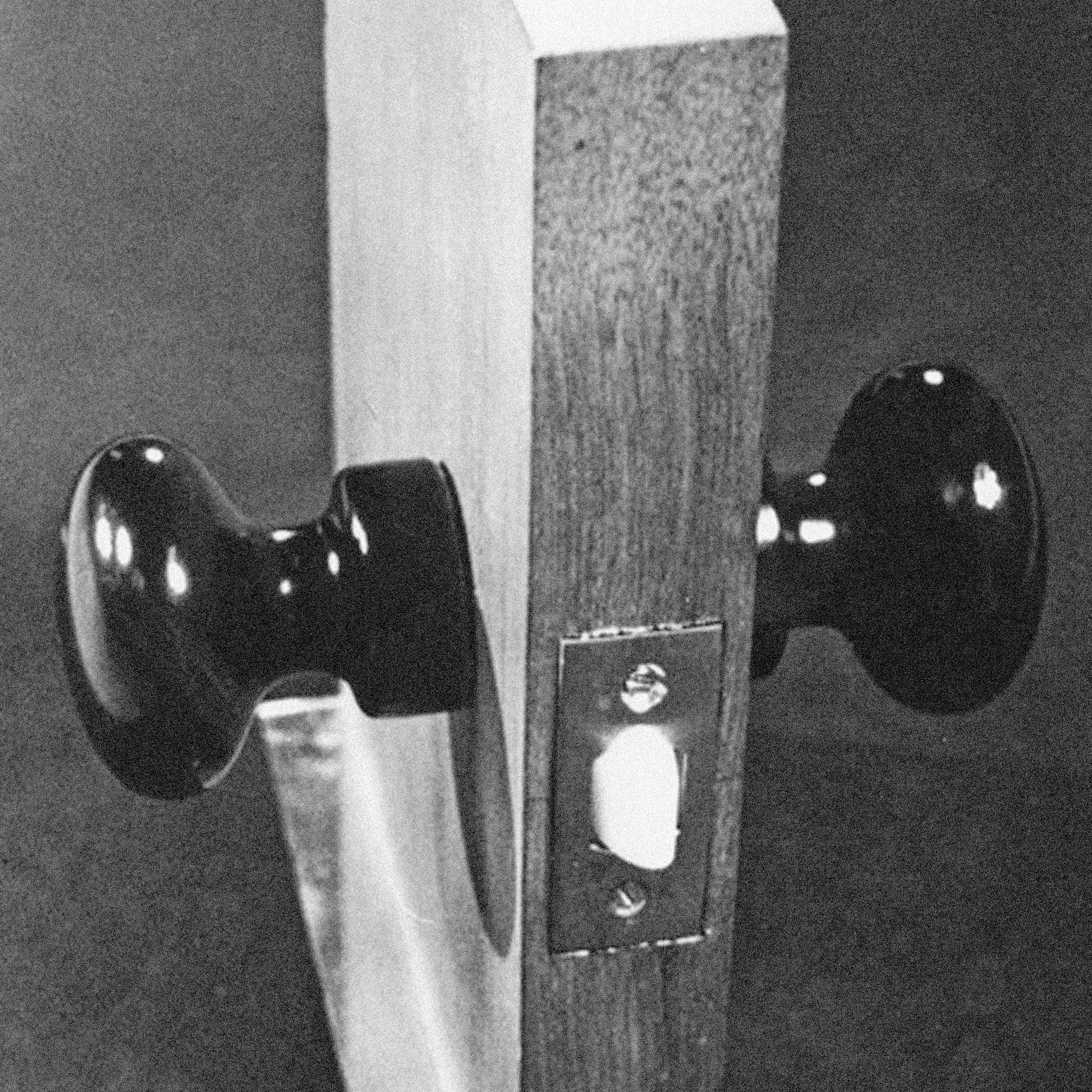 DOOR KNOB