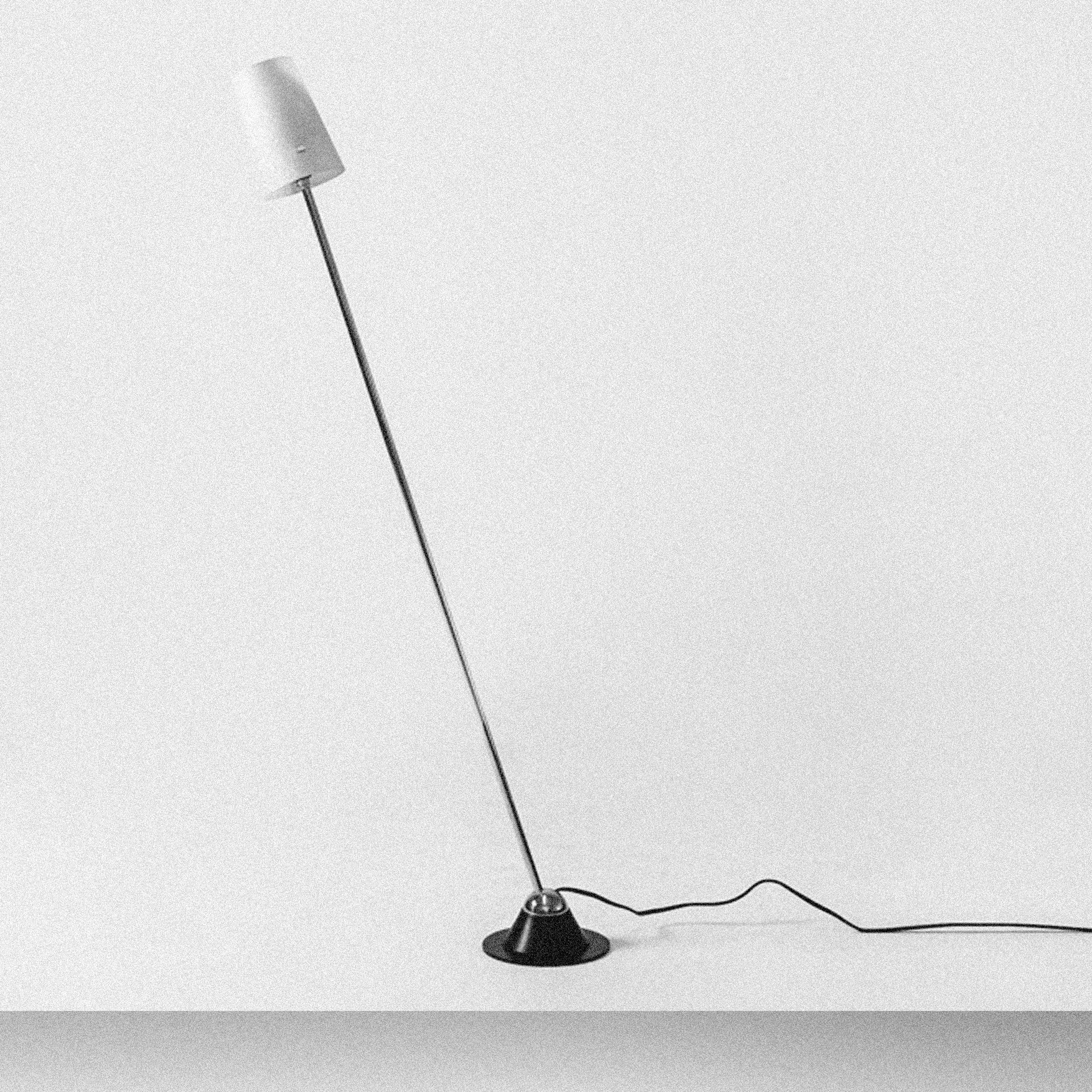 MAGNITA FLOOR LAMP